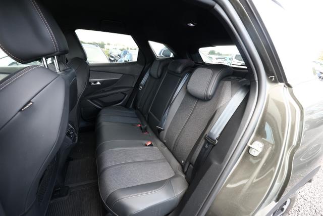 Peugeot 3008 Allure 1.5 BlueHDi 130 Aut. LED Nav KeyL 
