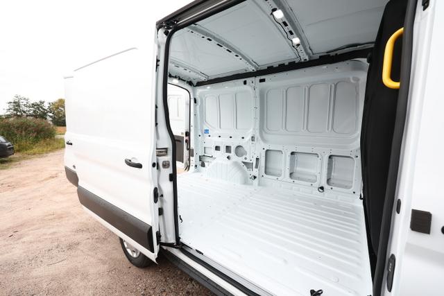 Ford Transit Trend 310 2.0 TDCi 130 L2H2 PDC Temp 3S 