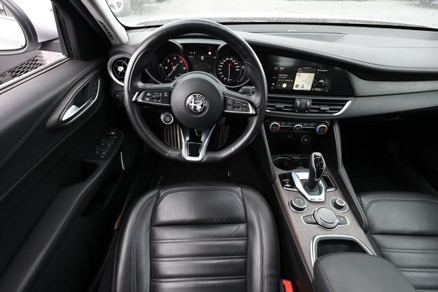 Alfa Romeo Giulia Ti 2.2 Turbo 190 AT8 Leder ACC Nav SHZ 