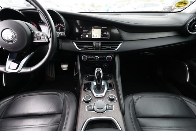 Alfa Romeo Giulia Ti 2.2 Turbo 190 AT8 Leder ACC Nav SHZ 