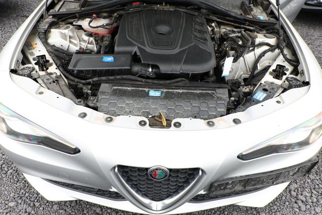 Alfa Romeo Giulia Ti 2.2 Turbo 190 AT8 Leder ACC Nav SHZ 
