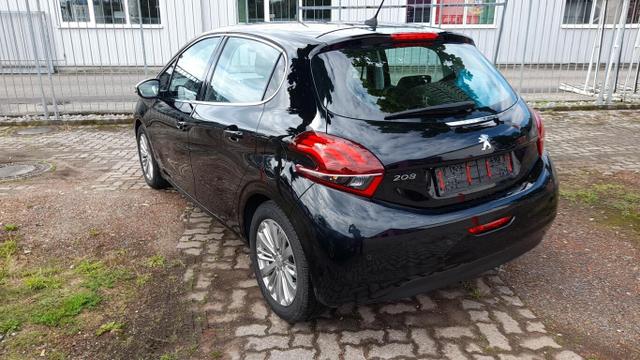 Peugeot 208 Allure 1.2 PureTech 110 Aut. Nav SHZ PDC 16Z 