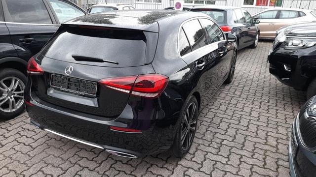 Mercedes-Benz A-Klasse Edition 19 A 180 DCT LED Nav SHZ PDC Kam LM18Z 