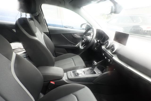 Audi Q2 advanced 35 TFSI 150 S tronic Nav PDC Temp 