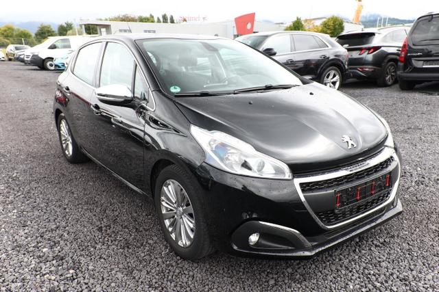 Peugeot 208 - Allure 1.2 PureTech 110 Aut. Nav SHZ PDC 16Z