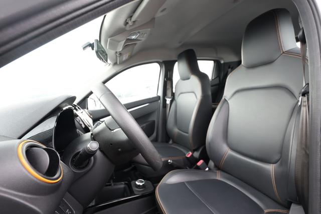 Dacia Spring Comfort Plus Electric 45 LEder Nav PDC 