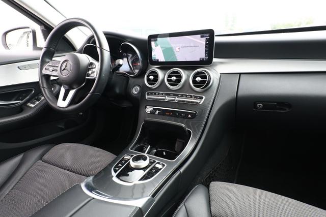 Mercedes-Benz C-Klasse AVANTGARDE C 200 T Aut AHK LED Nav Distronic Kam 