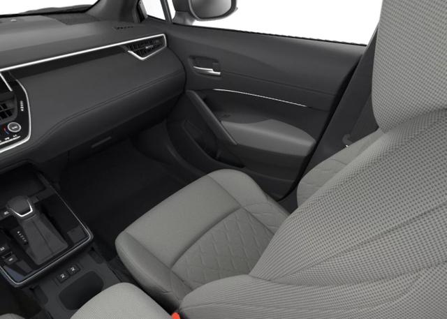 Toyota Corolla Cross Teamplayer 2.0 HEV 180 CVT LED Nav 