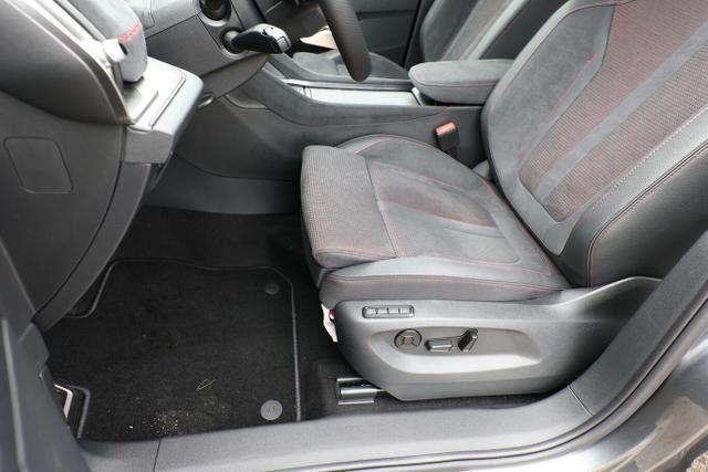 Skoda Kodiaq TSI 265 DSG 4x4 RS Pano AHK Matrix DCC 
