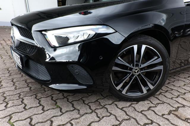 Mercedes-Benz A-Klasse Edition 19 A 180 DCT LED Nav SHZ PDC Kam LM18Z 