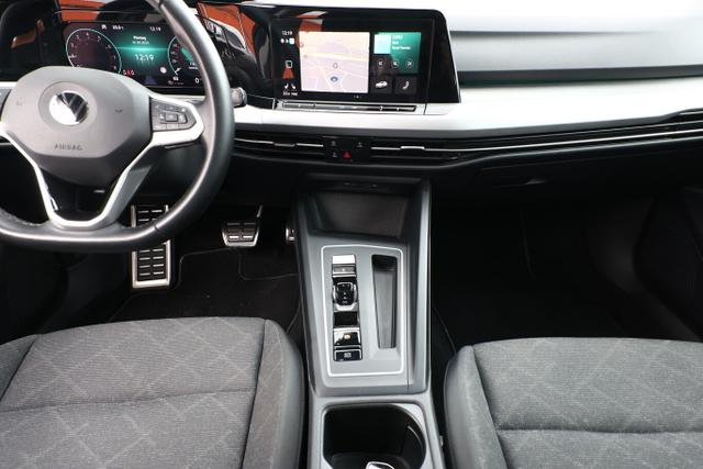 Volkswagen Golf LIFE VIII 1.5 eTSI 130 DSG Nav LED+ ACC eHk 