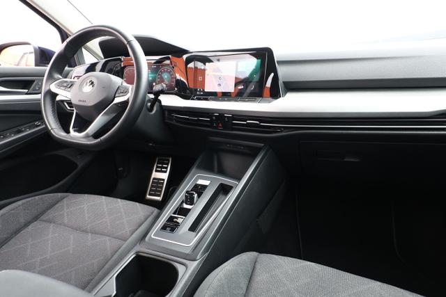 Volkswagen Golf LIFE VIII 1.5 eTSI 130 DSG Nav LED+ ACC eHk 