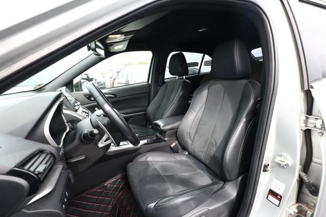 Mitsubishi Eclipse Cross Plus 2.4 MIVEC 4WD Nav LED KeyLess 