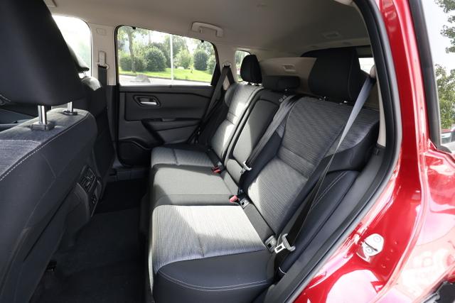 Nissan X-Trail N-CONNECTA 213 4x4 ACC eHK Keyl Nav FamP 