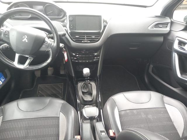 Peugeot 2008 Allure 1.6 BlueHDi 120 Pano Nav SHZ Kam 16Z 