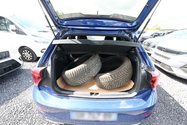 Volkswagen Polo R-Line 1.0 TSI 110 DSG Matrix Nav 17Z Kam 