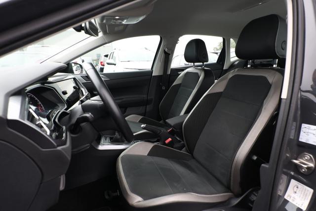 Volkswagen Polo Highline 1.0 TSI 95 LED Nav LM16Z AppC PDC 