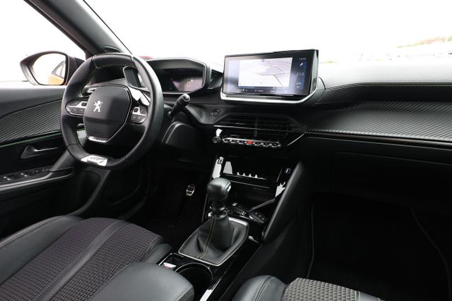 Peugeot 2008 Allure 1.2 PureTech 130 LED Nav ACC KeyLess 