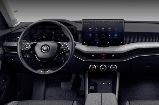 Skoda Superb Combi Selection eTSI DSG Selec LED AHK Nav ACC vEHK 