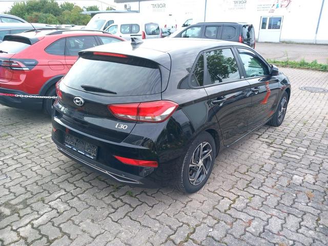 Hyundai i30 INTRO EDITION 1.5 T-GDI 110 LED Nav Kam KeyL 