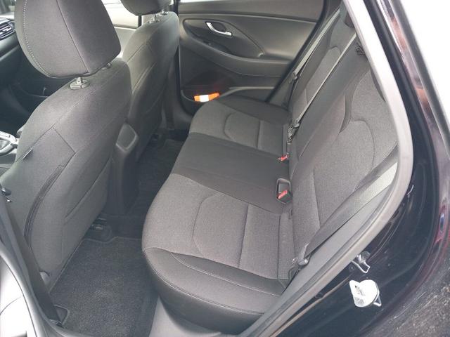 Hyundai i30 INTRO EDITION 1.5 T-GDI 110 LED Nav Kam KeyL 