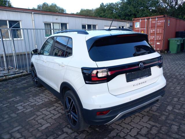 Volkswagen T-Cross LIFE 1.0 TSI 110 DSG Ready2D PDC AppCo 