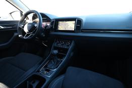 Skoda Karoq Selection TSI 150 DSG Pano AHK NavC SideA Leder ACC 