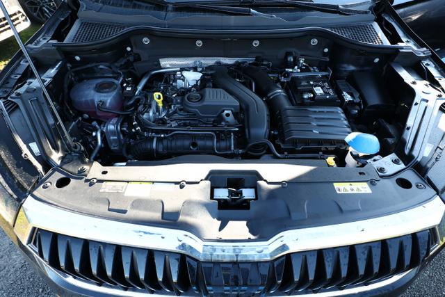 Karoq Selection TSI 150 DSG Pano AHK NavC SideA Leder ACC 