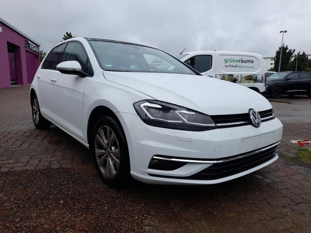 Volkswagen Golf - Comfortline VII 1.5 TSI 150 DSG Pano LED