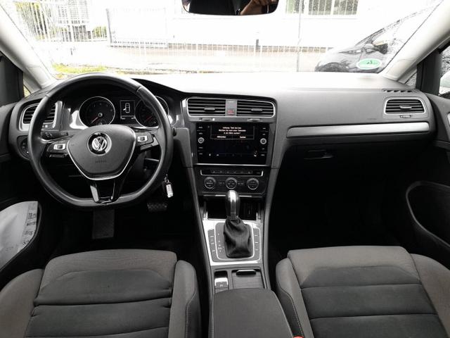 Volkswagen Golf Comfortline VII 1.5 TSI 150 DSG Pano LED 