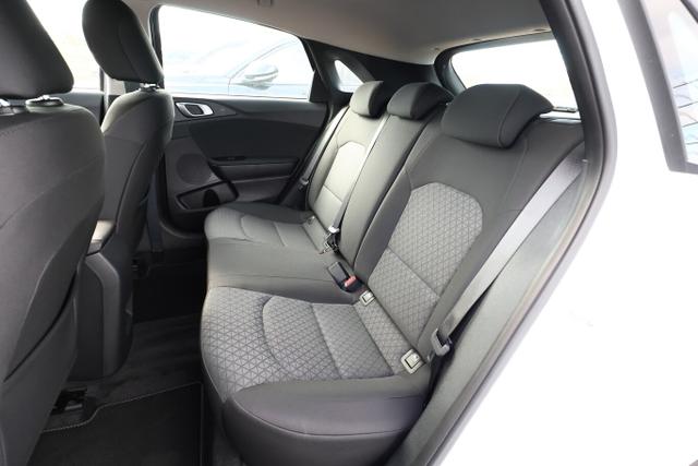 Kia Ceed Vision 1.5 140 SHZ Tempomat LHZ Nav PDC Klimaaut 