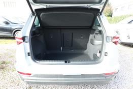 Skoda Karoq Selection TSI 150 DSG Pano AHK NavC SideA Leder ACC 