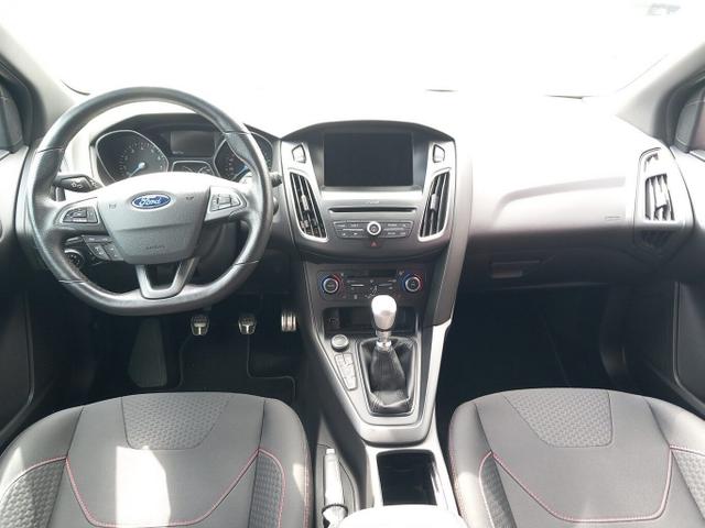 Ford Focus ST-Line 1.0 EcoBoost 140 Nav PDC SHZ Temp 