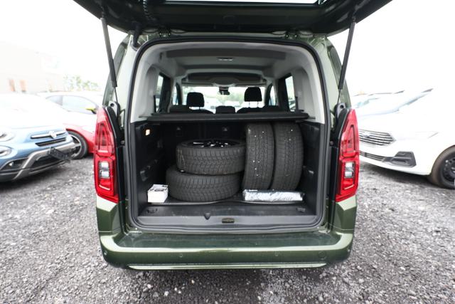 Toyota Proace City Verso Team Deutschland 1.5 D-4D 130 Aut. D Nav 