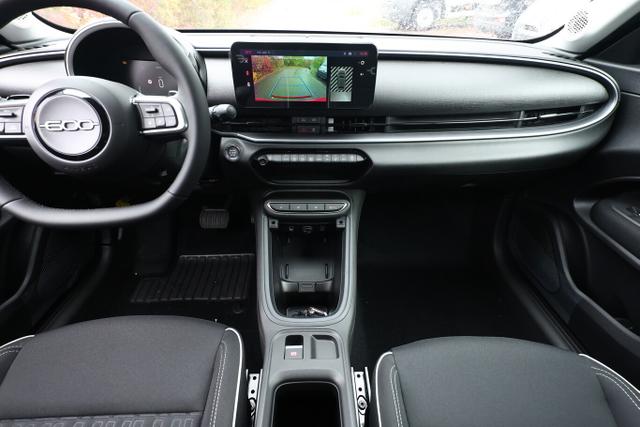 600 Basis MHEV 110 DCT Nav SHZ KeyL LED Kam PDC CarP 