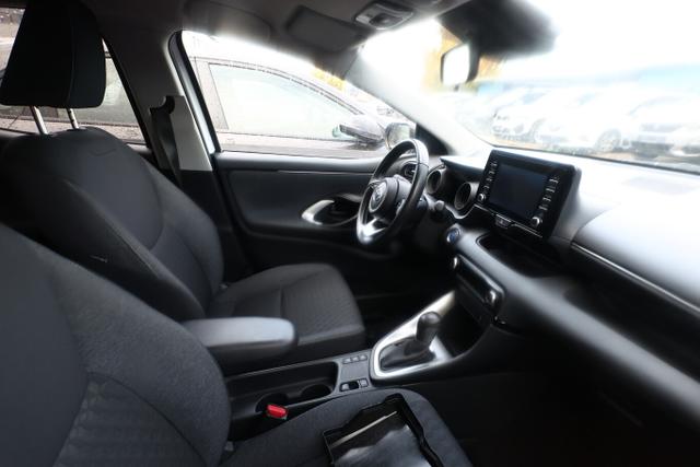 Toyota Yaris Team Deutschland 1.5 Dual-VVT-iE 116 CVT D CarPlay 16Z 