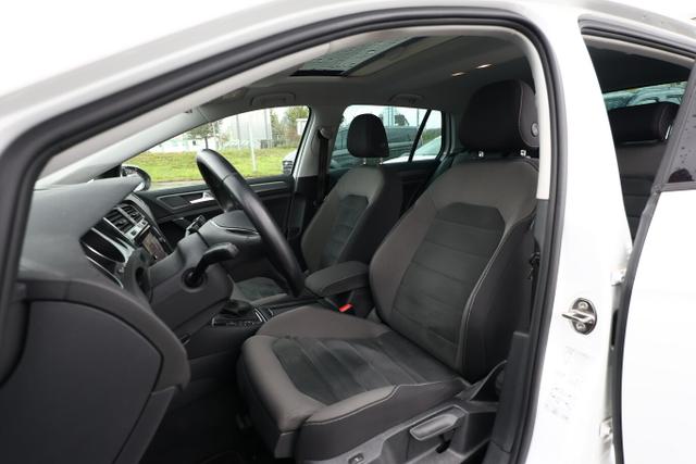 Volkswagen Golf Comfortline VII 1.5 TSI 150 DSG Pano LED 