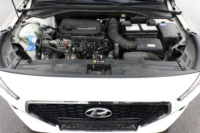 Hyundai i30 Kombi Family+ 1.0 T-GDI 120 Nav KeyL PDC Kam LaneA 