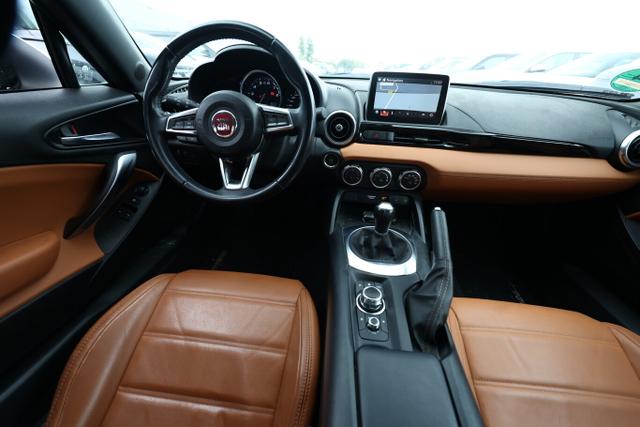 Fiat 124 Spider Lusso 1.4 MultiAir 140 Turbo LED Nav 