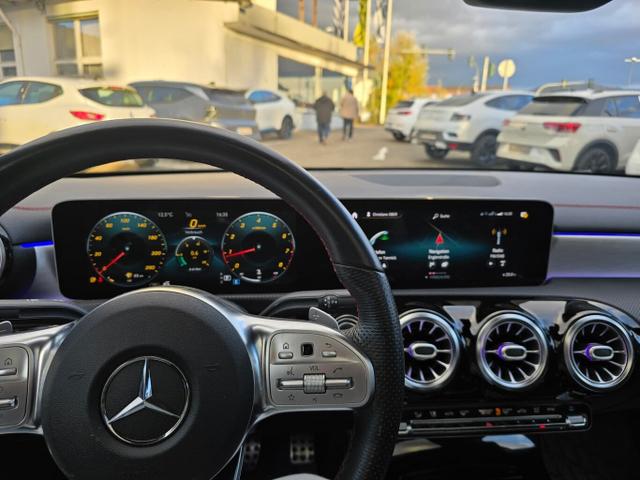 Mercedes-Benz CLA-Klasse AMG-Line CLA 200 DCT AMG Line Multibeam 19Z Pano KeyLess 