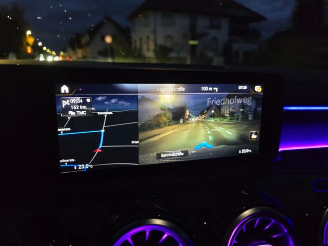 Mercedes-Benz CLA-Klasse AMG-Line CLA 200 DCT AMG Line Multibeam 19Z Pano KeyLess 