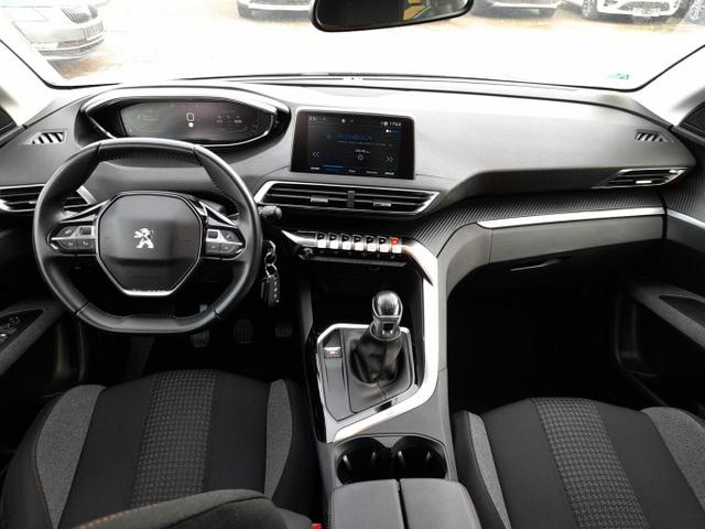 Peugeot 5008 Active 1.2 PT 130 7S DigiKom SHZ PDC LaneAs BT 17Z 