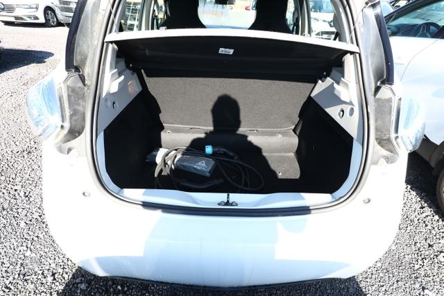 Renault ZOE Life 240km Kaufbatterie Nav Temp Klima 