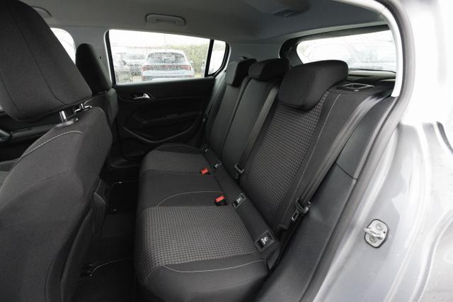 Peugeot 308 Active Pack 1.2 PT 130 SHZ PDC Klimaaut. 16Z 