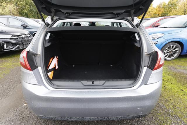 Peugeot 308 Active Pack 1.2 PT 130 SHZ PDC Klimaaut. 16Z 