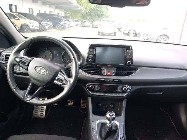 Hyundai i30 N Line 1.4 T-GDI 140 N-Line Nav PDC LM19Z Temp 