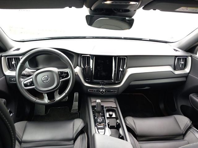 Volvo XC60 R Design XC 60 B4 197 Aut. R-Design LED Nav AHK PDC SHZ 