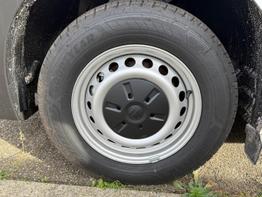 Volkswagen T7 Kastenwagen Transporter Plus TDI 110 LED AHK SHZ 6S TEMP 