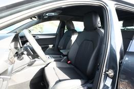 Cupra Leon Sportstourer ST eTSI DSG IntelliD Pano Matrix Edge SHZ 