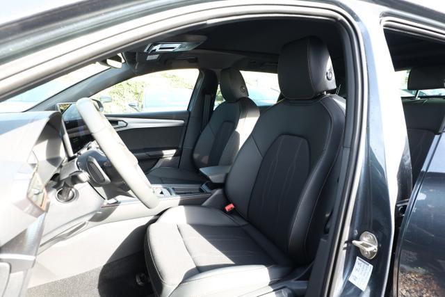 Cupra Leon Sportstourer ST eTSI DSG IntelliD Pano Matrix Edge SHZ 